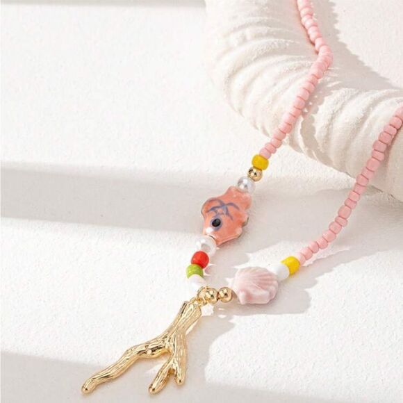 Fish with seashell detail Necklace A1248 - Picture 2 of 5